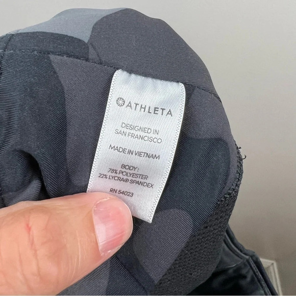 Athleta Camo Contender 7/8 Tight Leggings Size XS Workout Running Athletic Gray - Picture 10 of 11